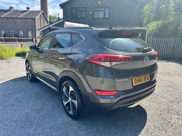 Hyundai Tucson Blue #3