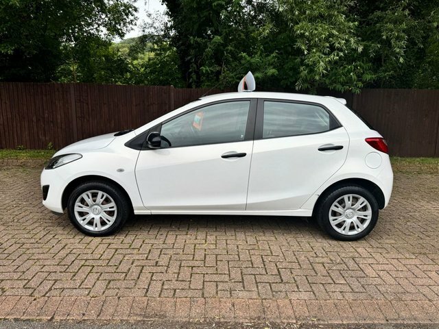 Mazda 2 Hatchback White #2