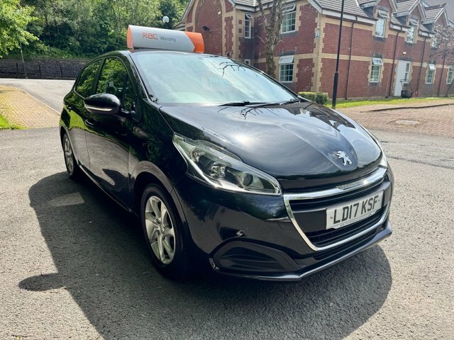 Peugeot 208 Hatchback Black #6