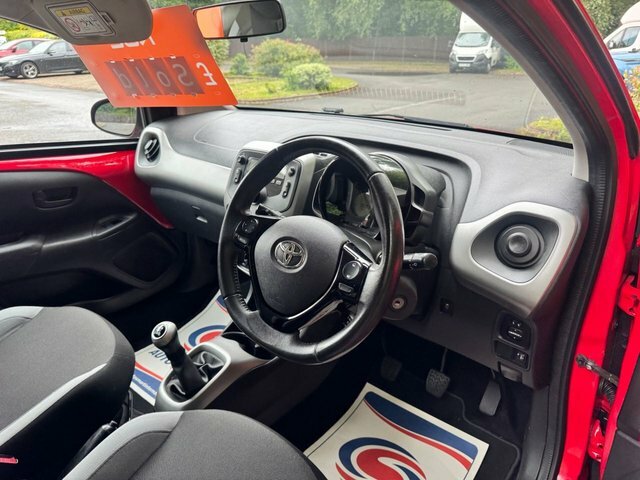 Toyota Aygo Hatchback #11