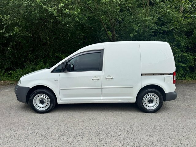 Volkswagen Caddy Mpv White #2