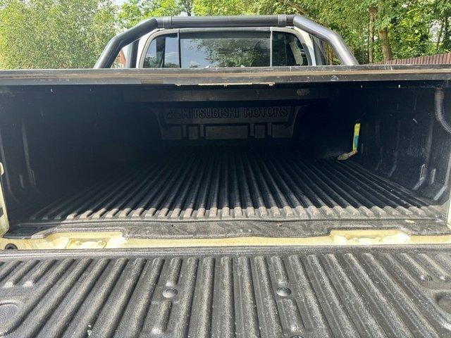 Mitsubishi L200 Mitsubishi L200 Barbarian Black #9