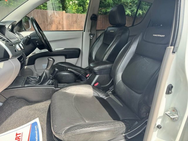 Mitsubishi L200 Mitsubishi L200 Barbarian Black #14