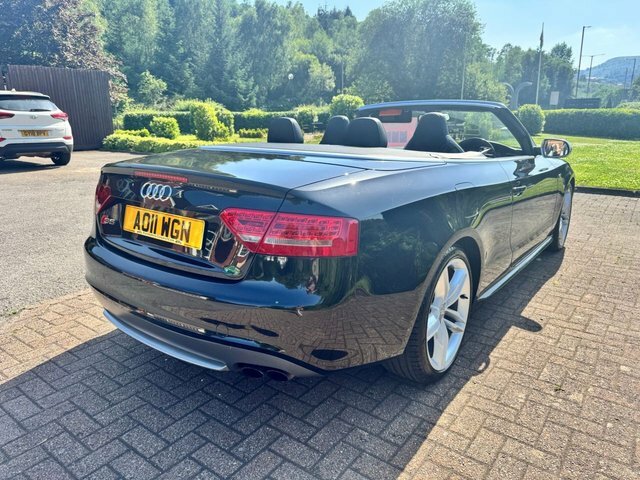 Audi S5 Convertible Black #4
