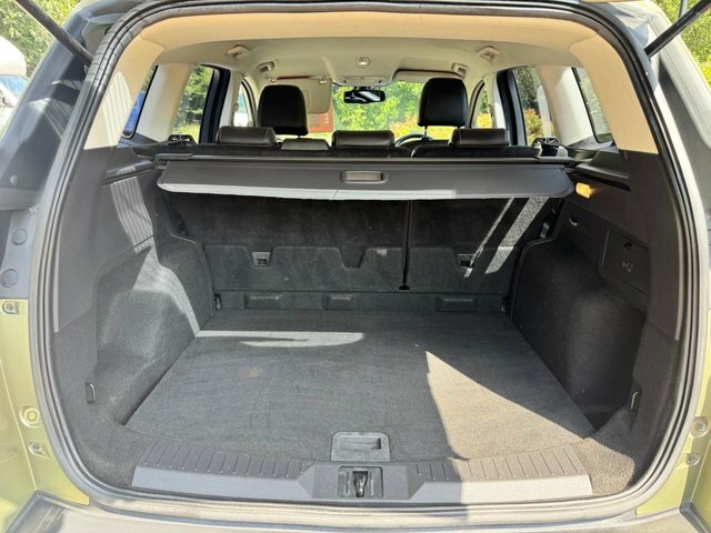 Ford Kuga Suv White #9