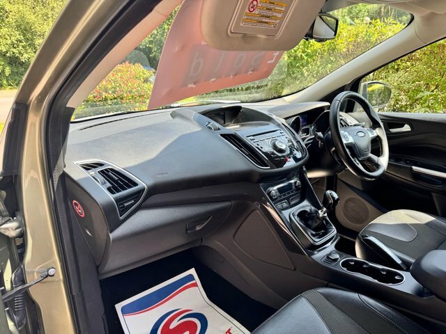 Ford Kuga Suv White #11