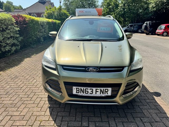 Ford Kuga Suv White #7