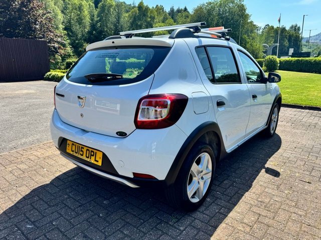 Dacia Sandero Stepway Hatchback White #4