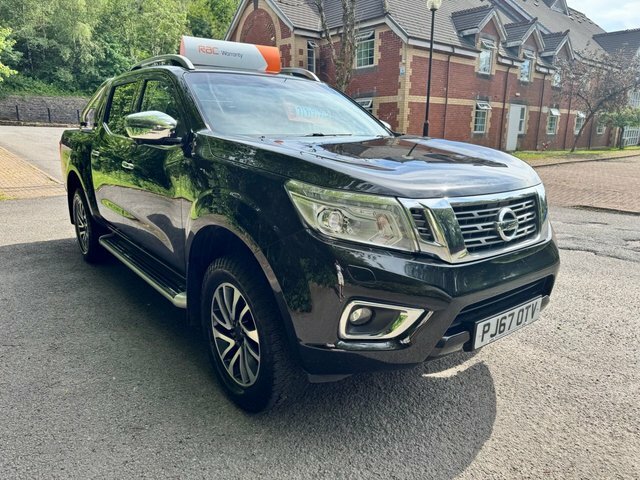 Nissan Navara Pickup Black #5