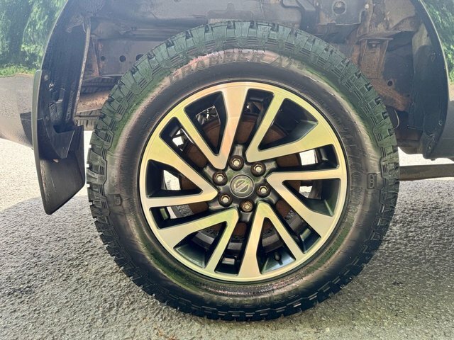 Nissan Navara Tekna Black #15