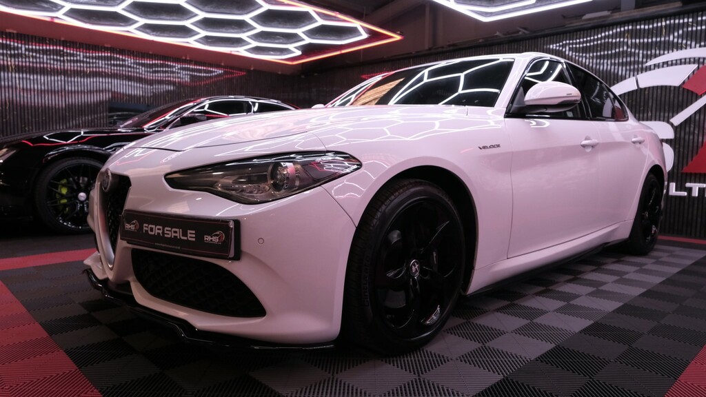 Alfa Romeo Giulia 2.0 2.0 Turbo 280Hp Veloce White