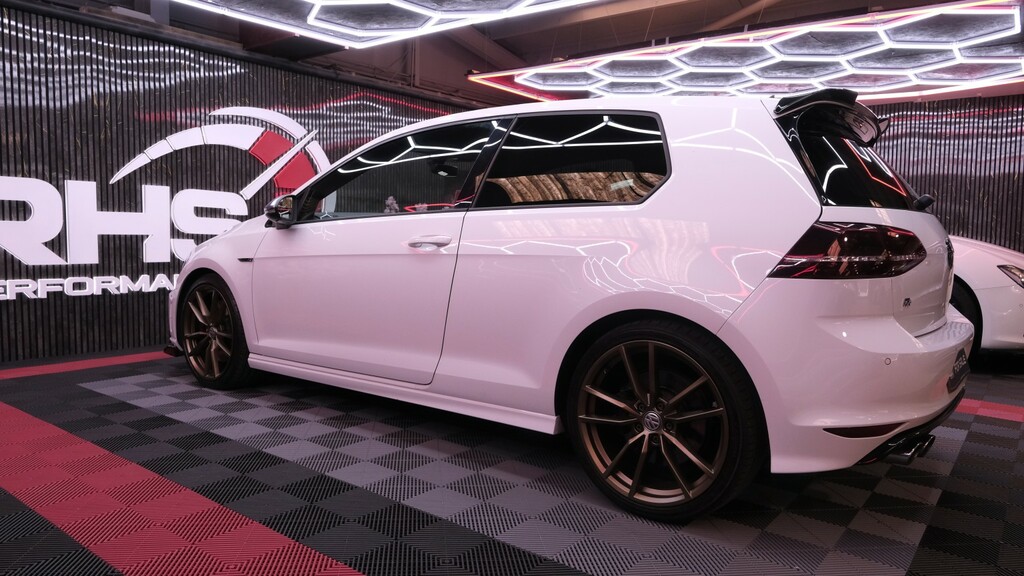 Volkswagen Golf 2.0 Tsi Bluemotion Tech R DG66DCX White #3