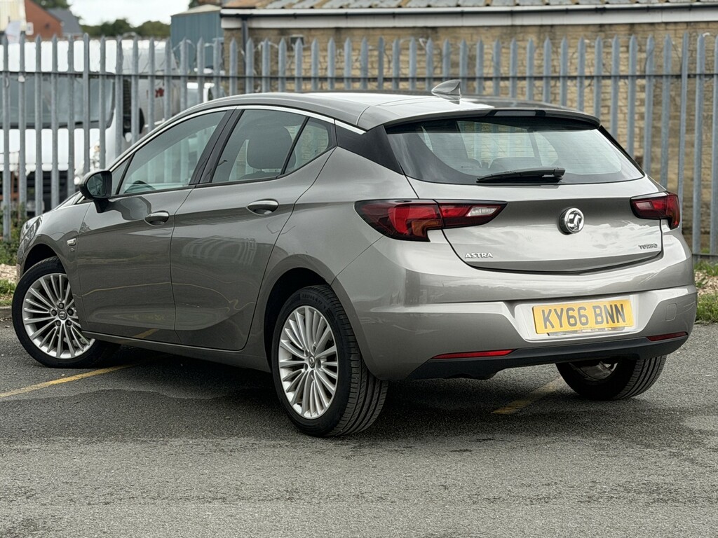 Vauxhall Astra 1.4 I Turbo Elite Nav KY66BNN Grey #2