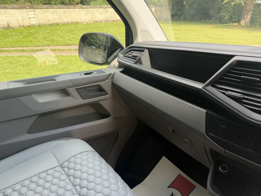 Volkswagen Transporter 2L Startline White #41