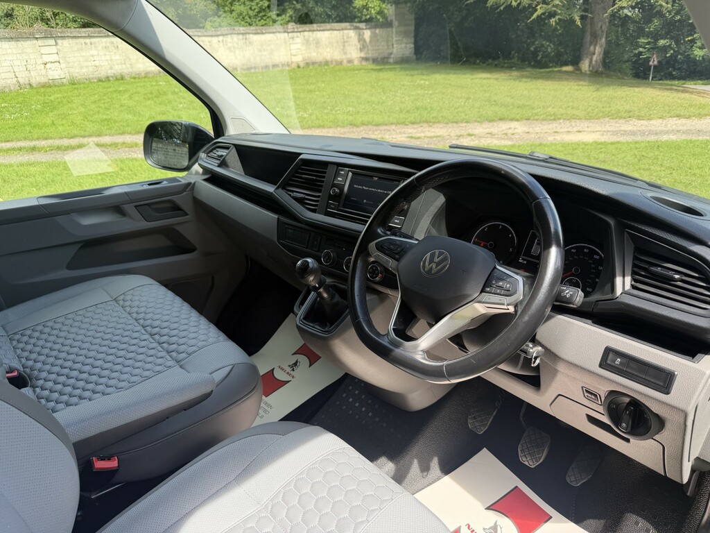Volkswagen Transporter 2L Startline White #31