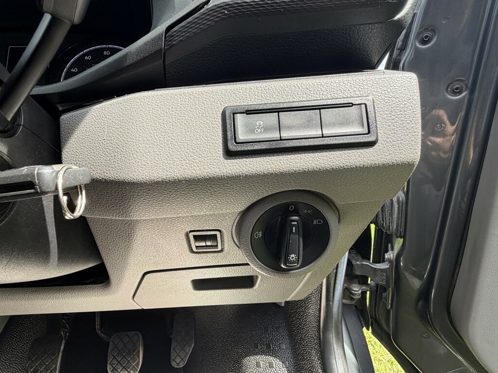 Volkswagen Transporter 2L Startline White #36