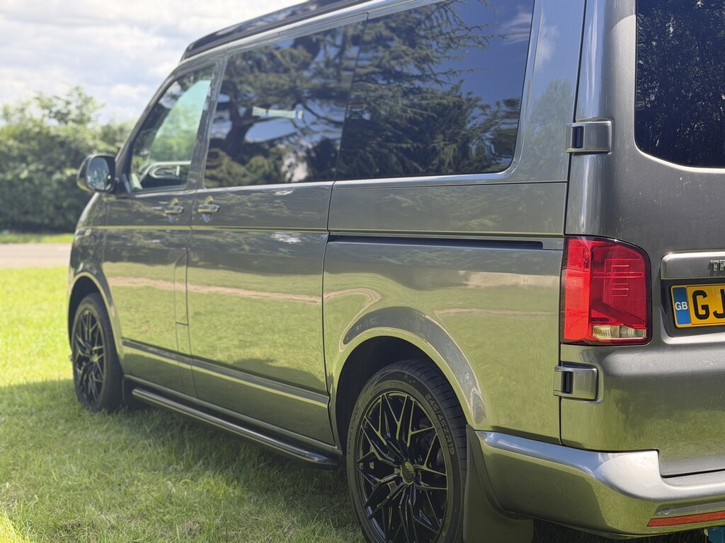 Volkswagen Transporter 2L Startline White #16