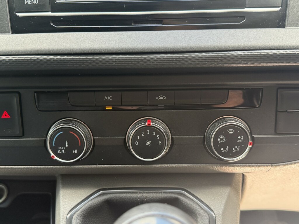 Volkswagen Transporter 2L Startline White #39