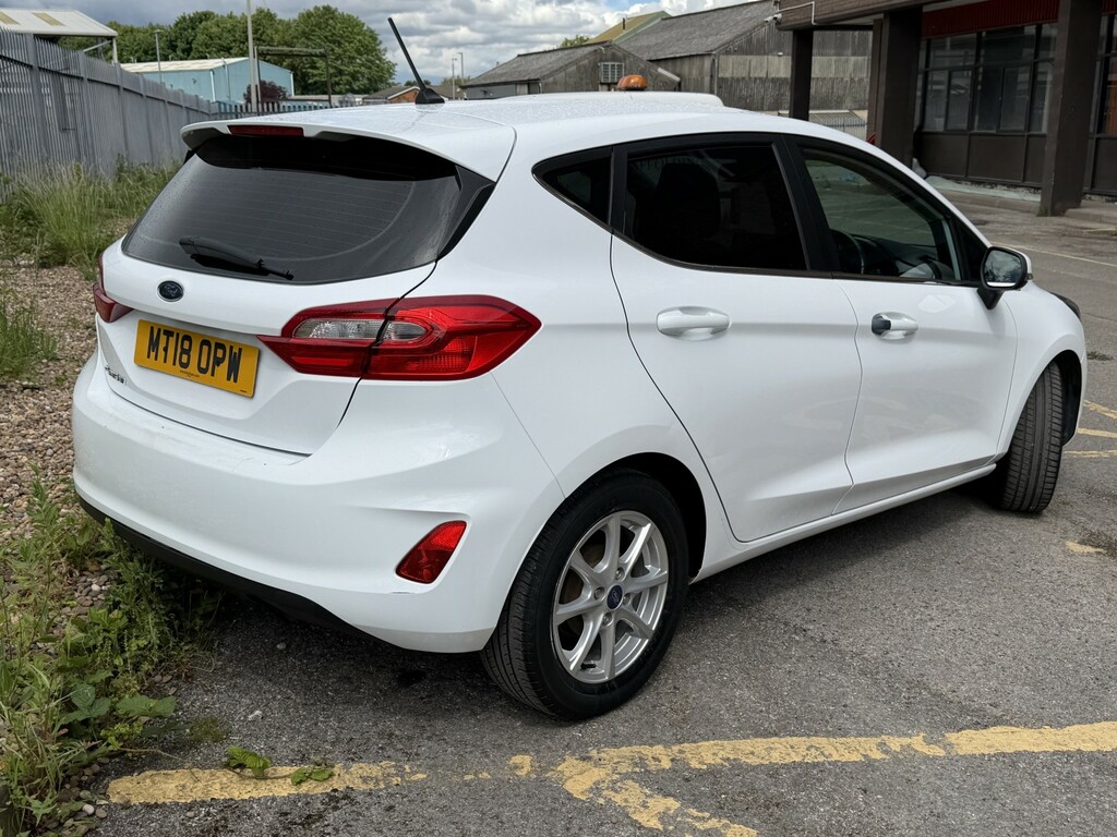 Ford Fiesta Hatchback 1.0 T Ecoboost Zetec 201818 White #3
