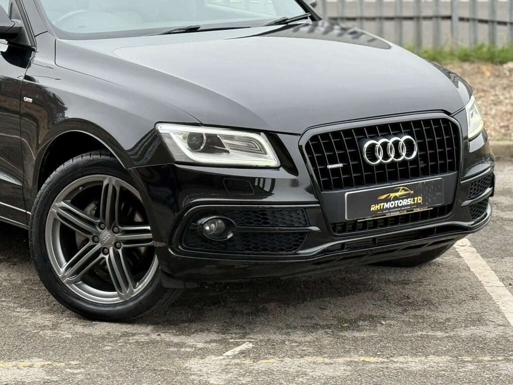 Audi Q5 2.0 Tdi S Line Black #2