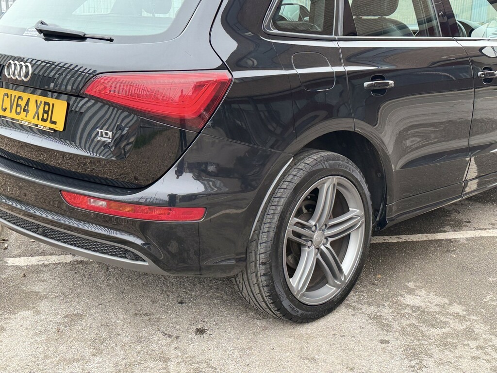 Audi Q5 2.0 Tdi S Line Black #4