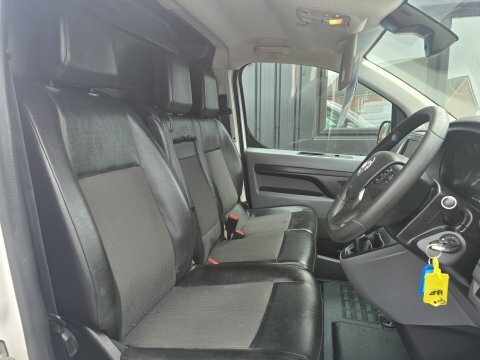 Vauxhall Vivaro 1.5 Vivaro 2900 Dynamic Ss White #9
