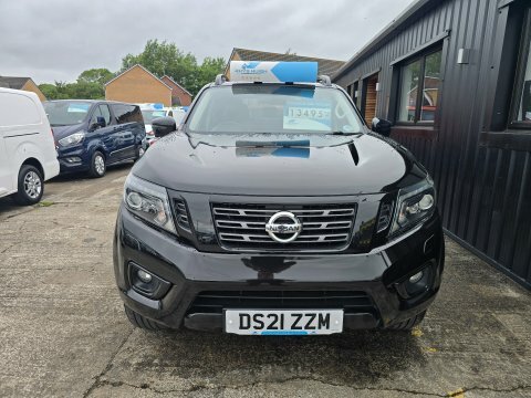 Nissan Navara Dci N-guard Shr Black