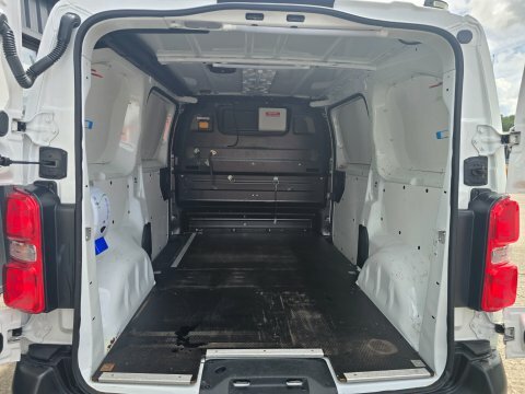 Vauxhall Vivaro L1h1 2900 Edition White #6