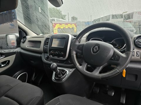 Renault Trafic Mpv White #8