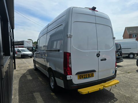 Mercedes-Benz Sprinter 315 Cdi Premium White #4