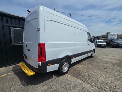Mercedes-Benz Sprinter 315 Cdi Premium White #6