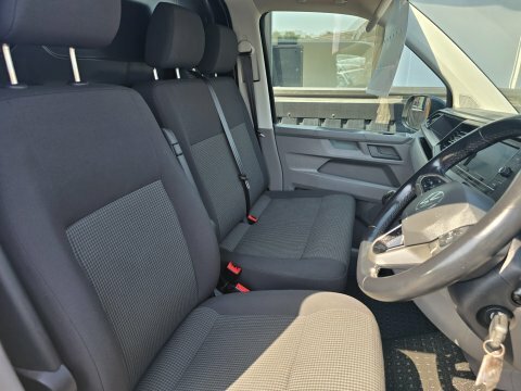 Volkswagen Transporter T28 Highline White #9