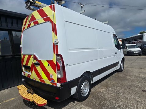 Vauxhall Movano L2h2 F3500 P White #9