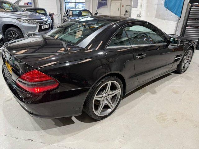 Mercedes-Benz SL Class 2010 3.5 Sl350 Night Edition Cabriolet Black #3
