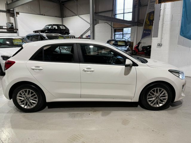 Kia RIO 2017 1.4 Crdi 2 Hatchback Euro 6 White #2