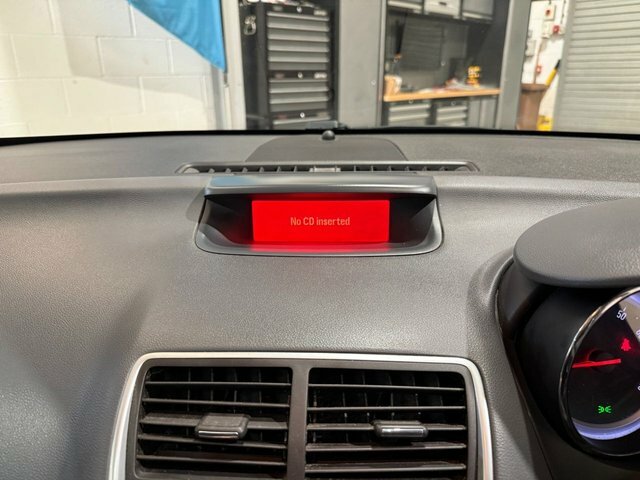 Vauxhall Meriva Mpv Black #27
