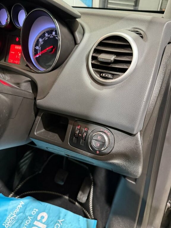 Vauxhall Meriva Mpv Black #31