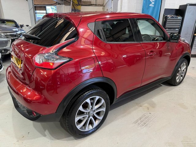 Nissan Juke 2014 1.6 Tekna Suv Xtron Euro 5 117Ps A Red #3