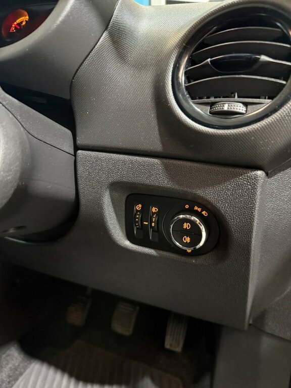 Vauxhall Corsa Corsa Limited Edition Black #17