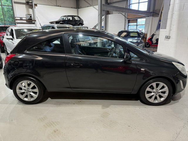 Vauxhall Corsa Corsa Limited Edition Black #2