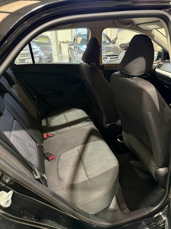 Kia Picanto Hatchback White #12