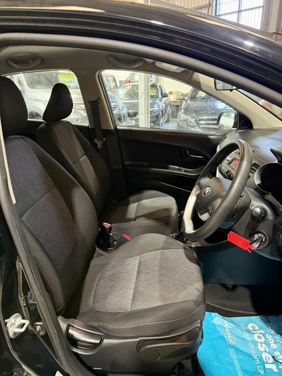Kia Picanto Hatchback White #11