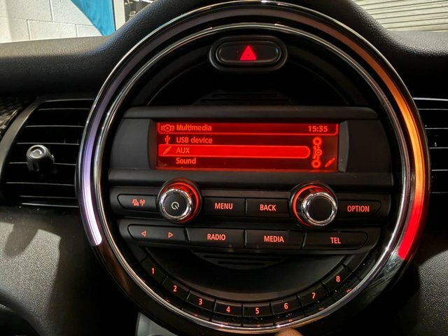 Mini Hatch 1.5 Cooper D 114 Bhp Orange #22