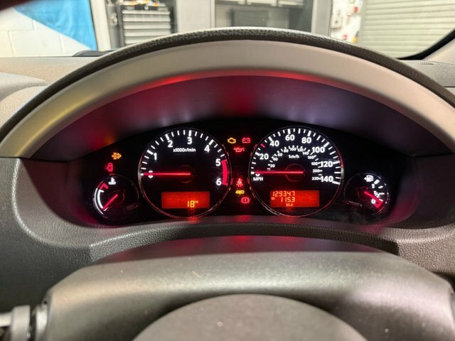 Nissan Pathfinder Dci Tekna Grey #32