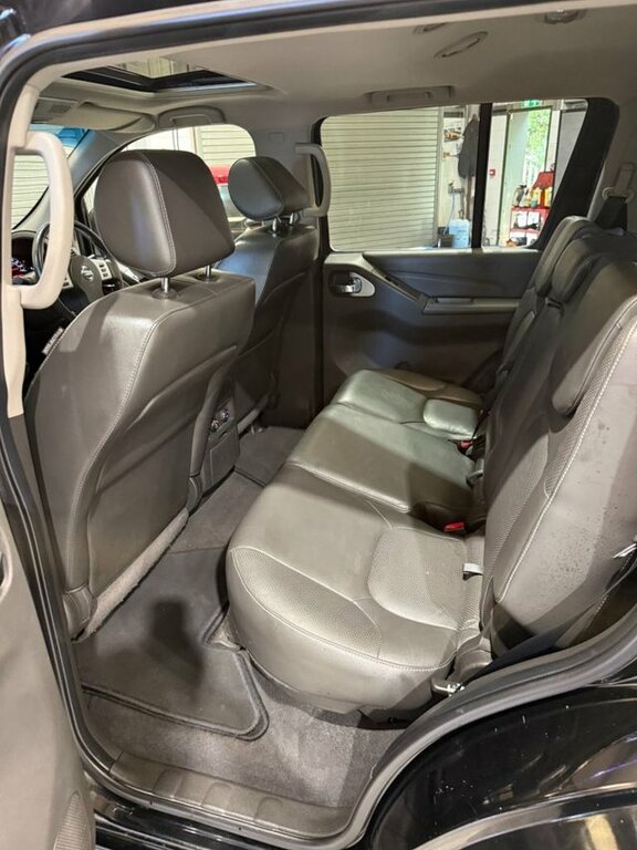 Nissan Pathfinder Dci Tekna Grey #11