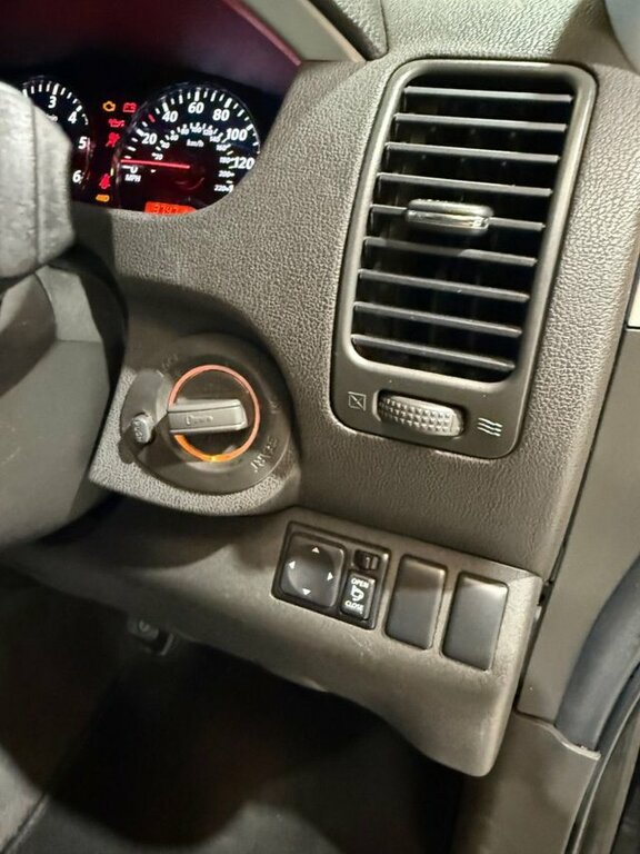 Nissan Pathfinder Dci Tekna Grey #33