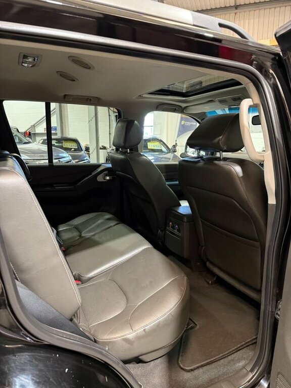 Nissan Pathfinder Dci Tekna Grey #10