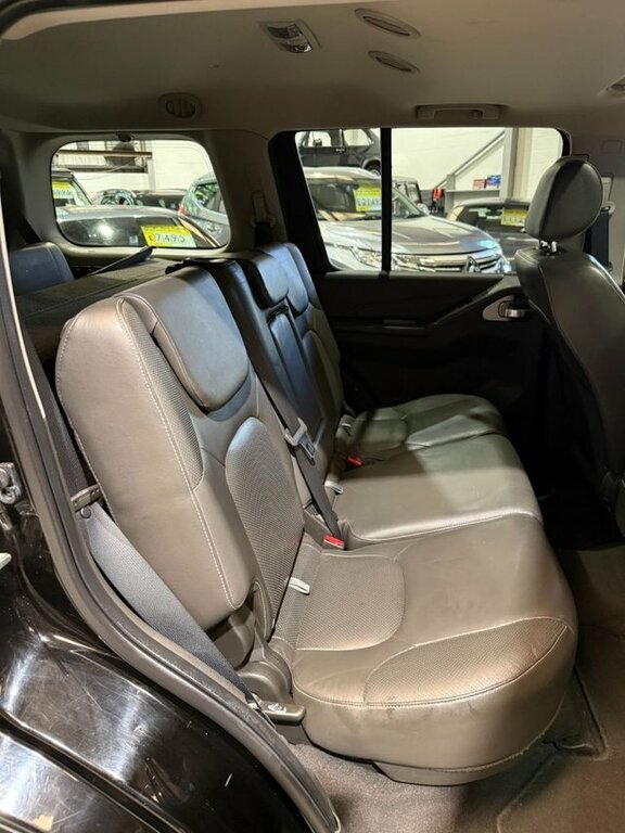 Nissan Pathfinder Dci Tekna Grey #12