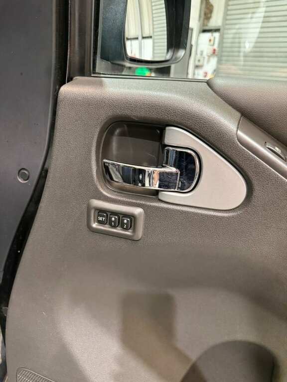 Nissan Pathfinder Dci Tekna Grey #38