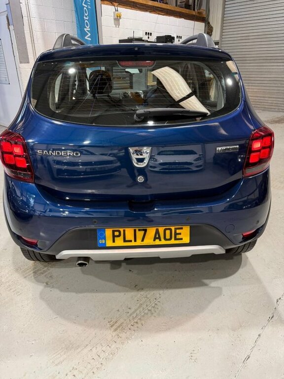 Dacia Sandero Stepway 2017 0.9 Tce Laureate Hatchback Blue #4